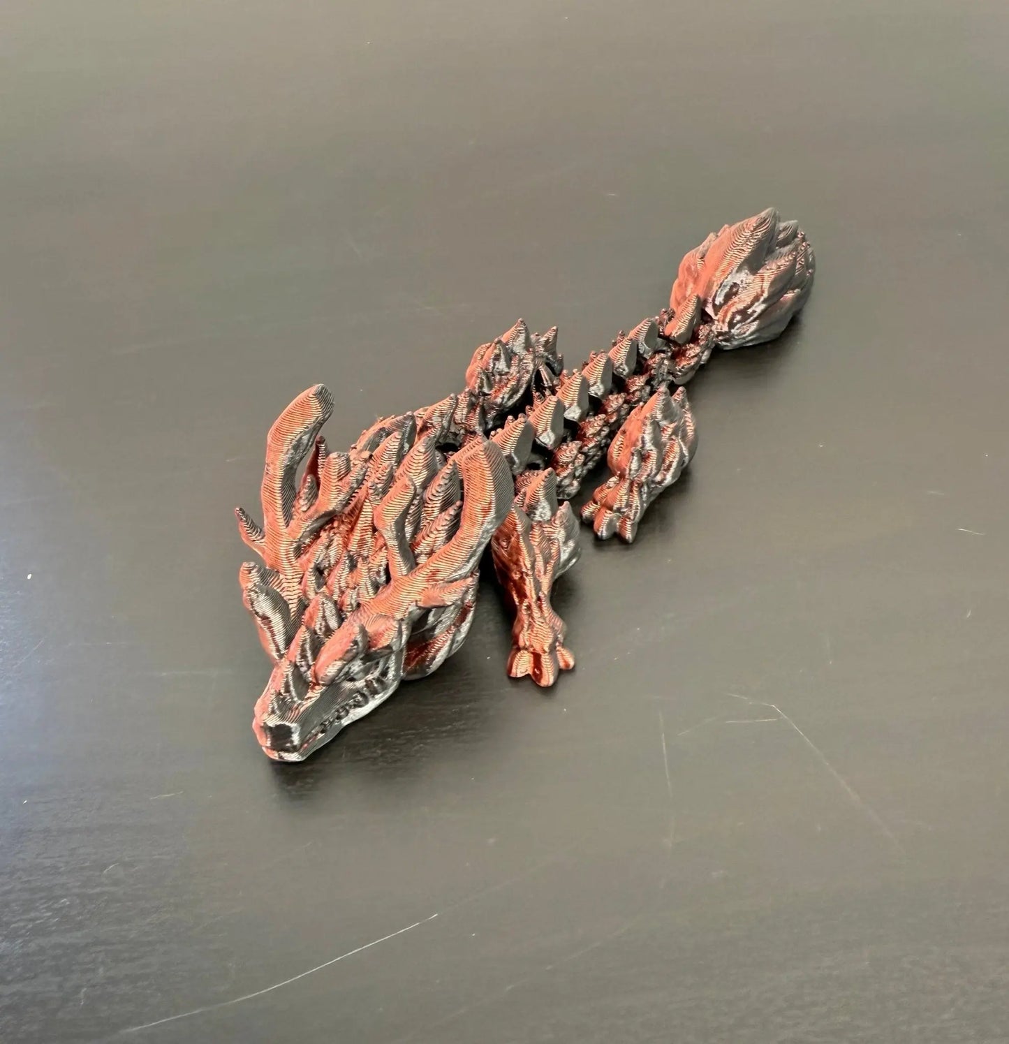 DRAGONIX - "Artsi" Fidget lohikäärme 15/19/25cm (metallihohto) - PRINT NORDICA