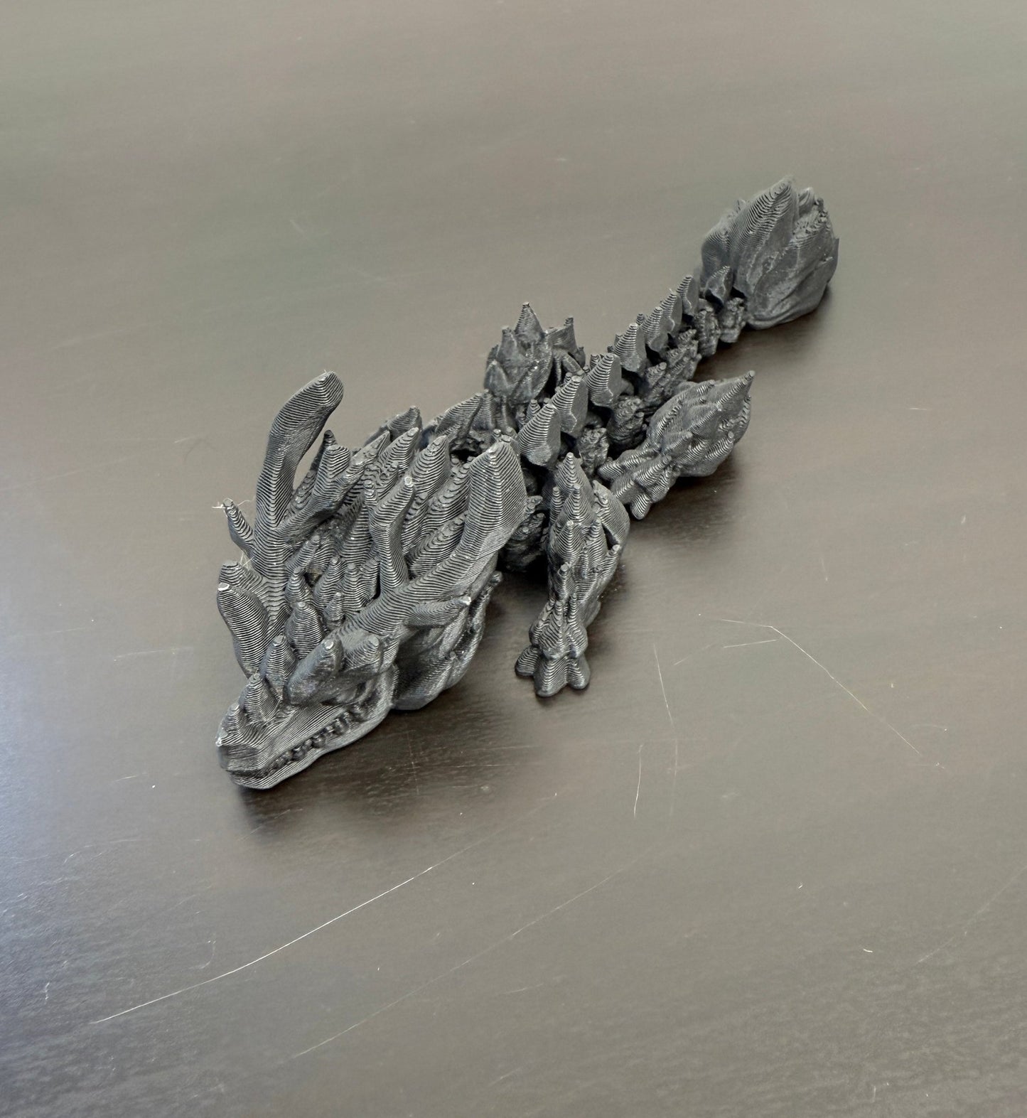 DRAGONIX - "Artsi" Fidget lohikäärme 15/19/25cm (metallihohto) - PRINT NORDICA
