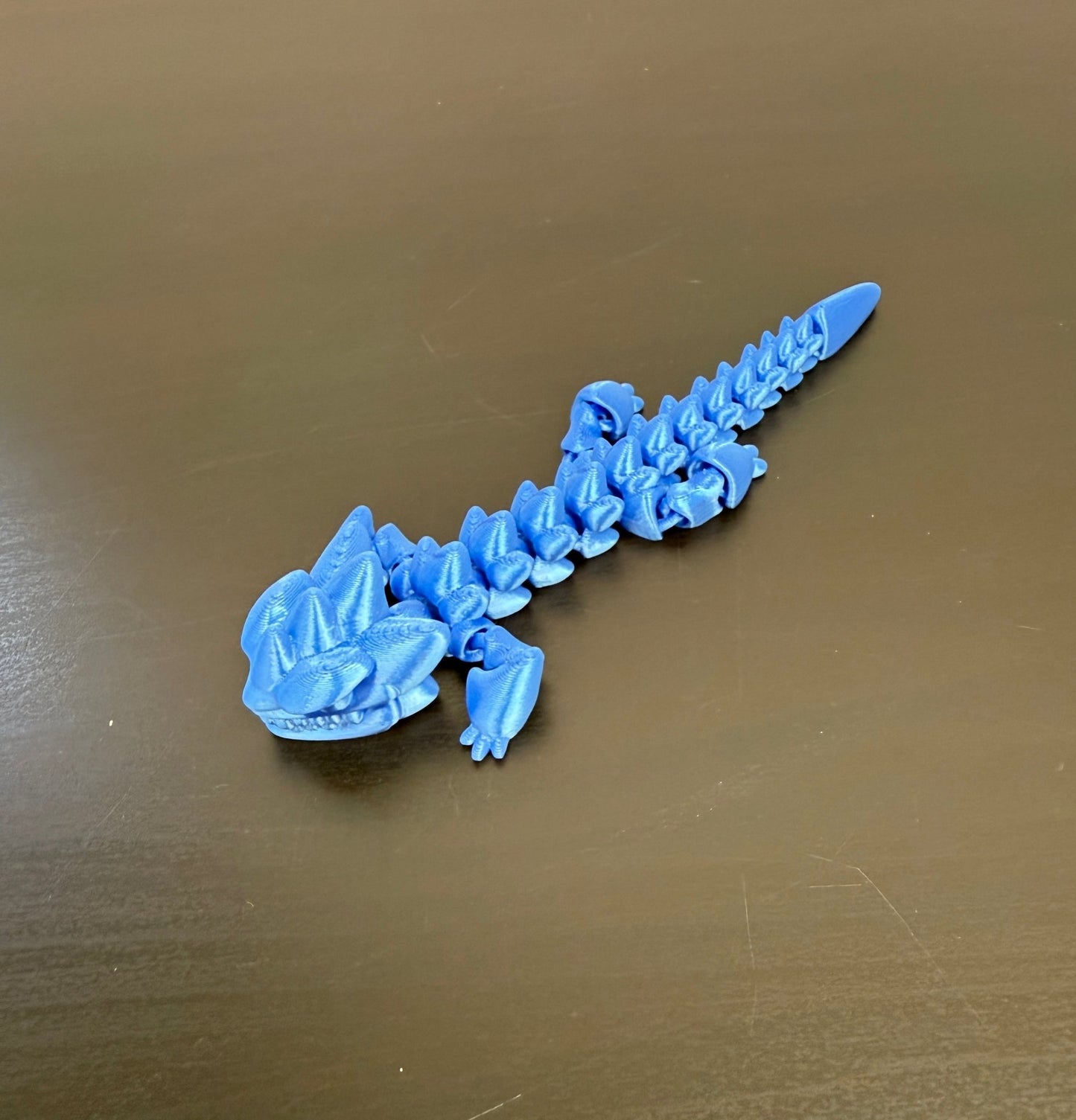 DRAGONIX - "Kalevi" Fidget lohikäärme 15/19/25cm - PRINT NORDICA