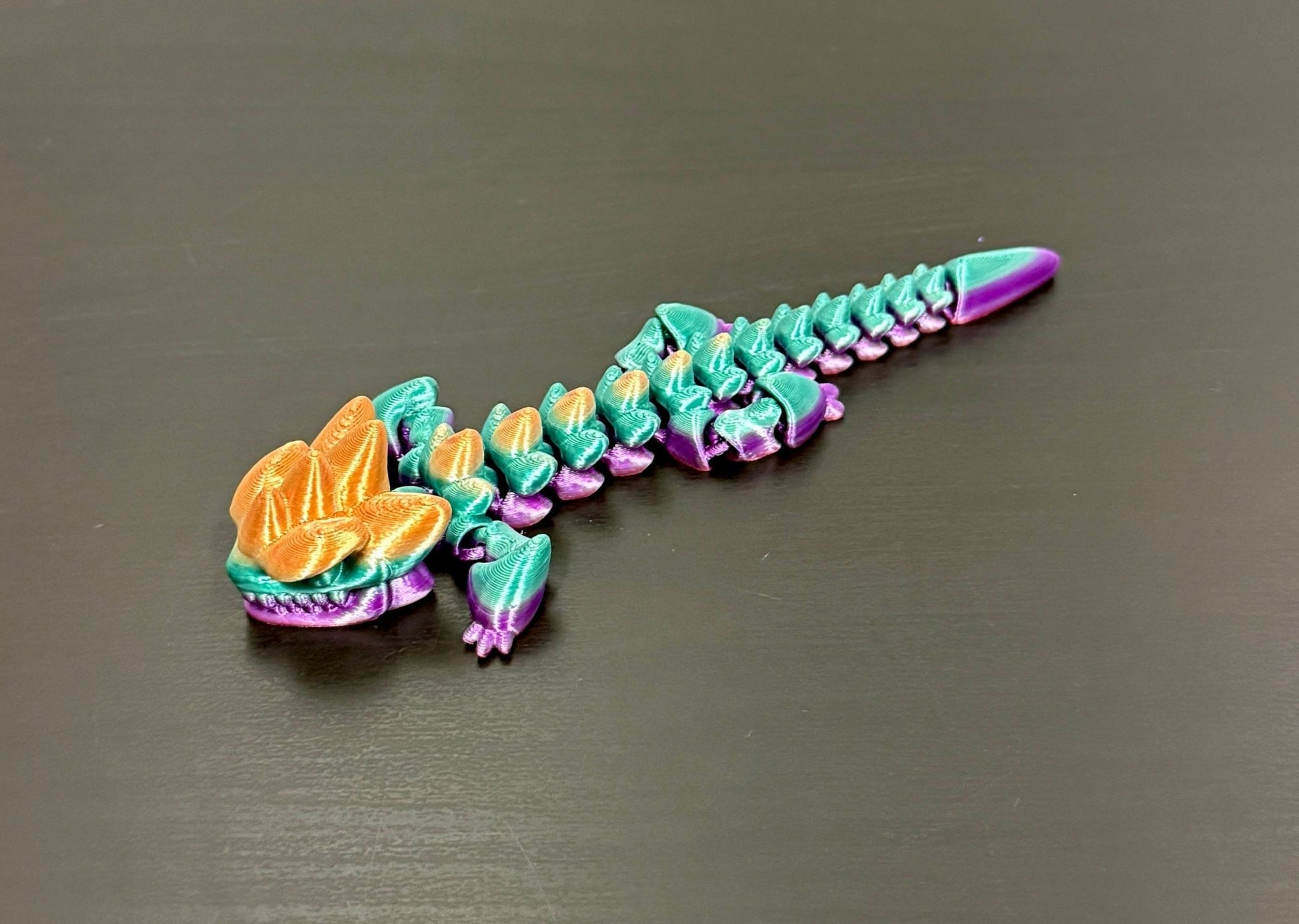 3D - Tulostettu DRAGONIX - "Kalevi" Fidget lohikäärme 15/19/25cm - PRINT NORDICA