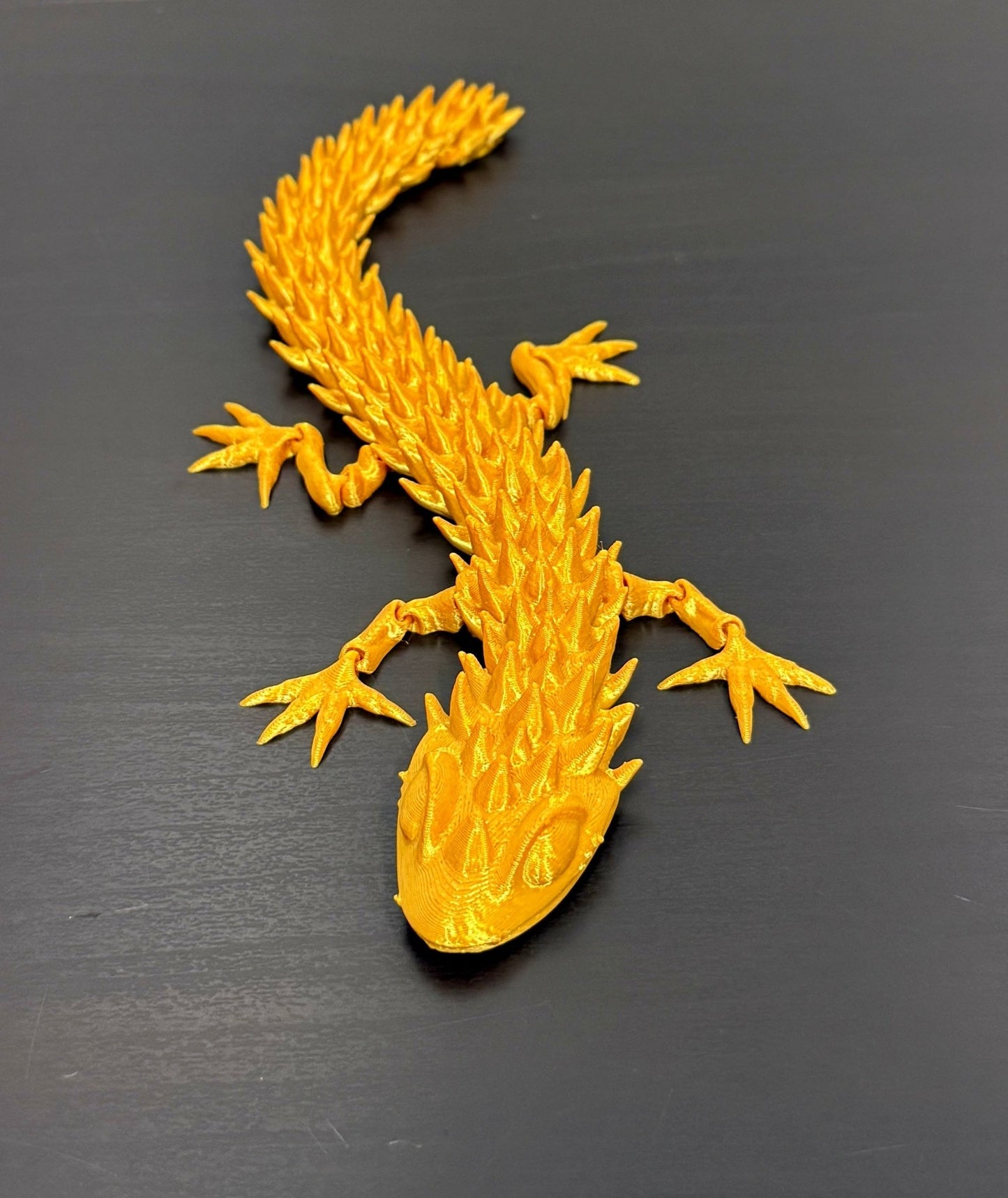 3D - Tulostettu DRAGONIX - "Pasi" Fidget Gekko 26 cm (metallihohto) - PRINT NORDICA