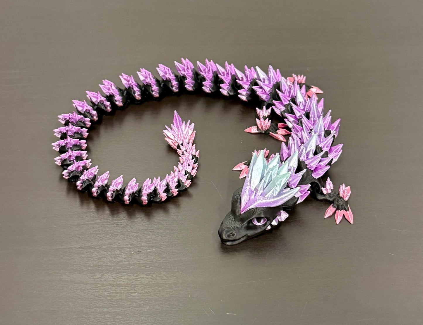 3D - Tulostettu DRAGONIX - "Pentti" Fidget Lohikäärme 46/75cm (kaksivärinen) - PRINT NORDICA