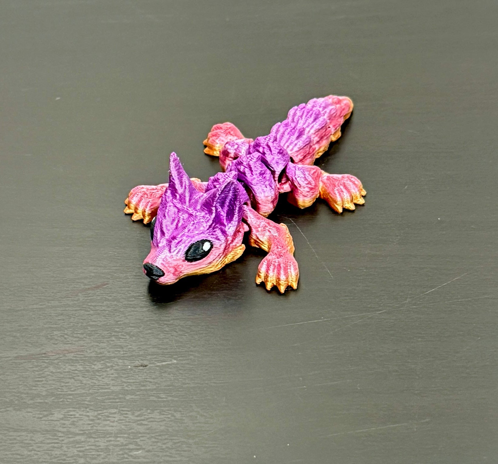 3D - Tulostettu DRAGONIX - "Urho" Fidget Susi 15 cm - PRINT NORDICA