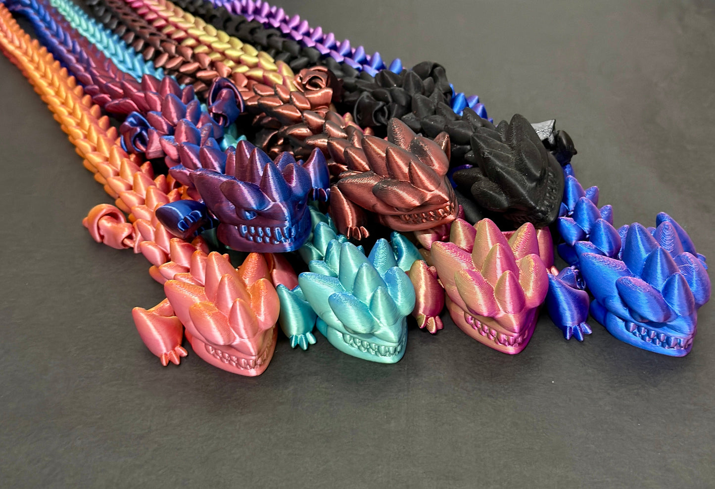 3D-Tulostettu DRAGONIX - Pitkä "Kalevi" Fidget Lohikäärme PRINT NORDICA OY