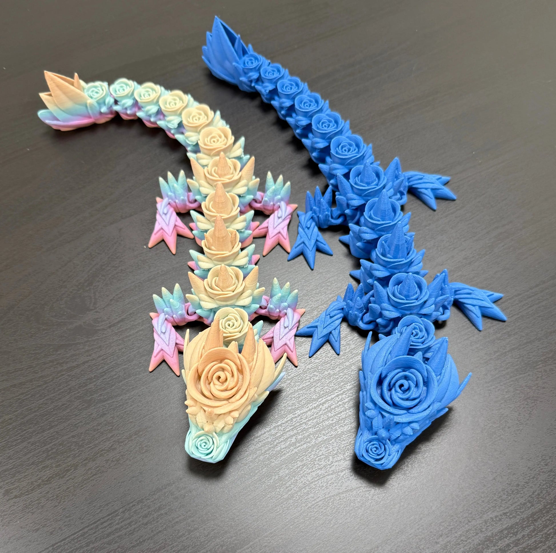 DRAGONIX - Fidget Ruusulohikäärme 35 cm PRINT NORDICA OY