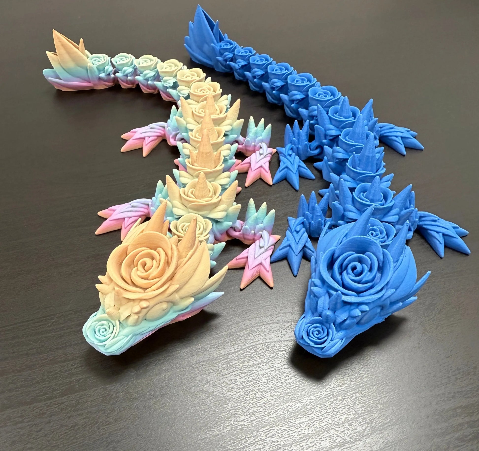 DRAGONIX - Fidget Ruusulohikäärme 35 cm PRINT NORDICA OY