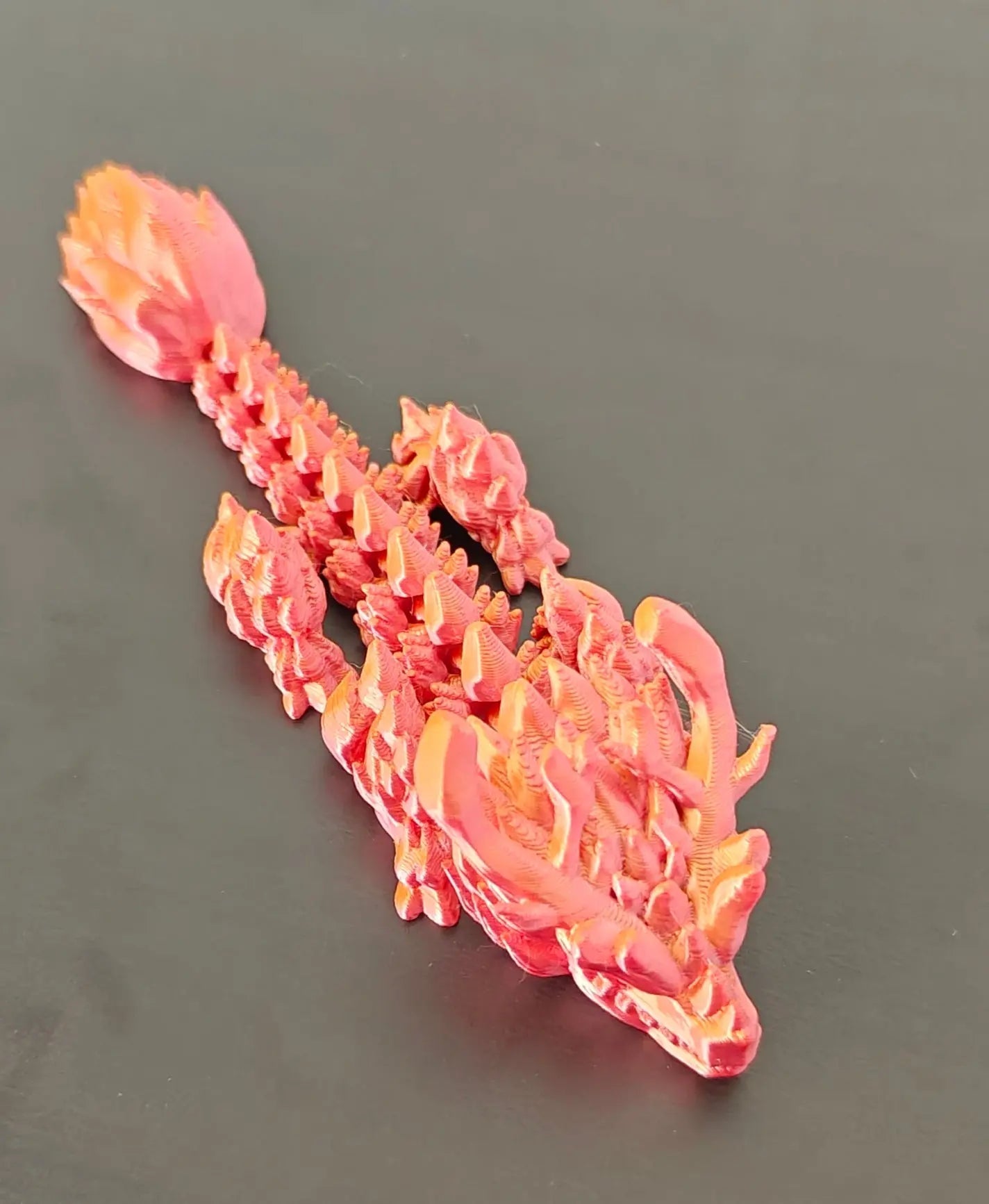 DRAGONIX - "Artsi" Fidget lohikäärme 15/19/25cm (metallihohto) - PRINT NORDICA