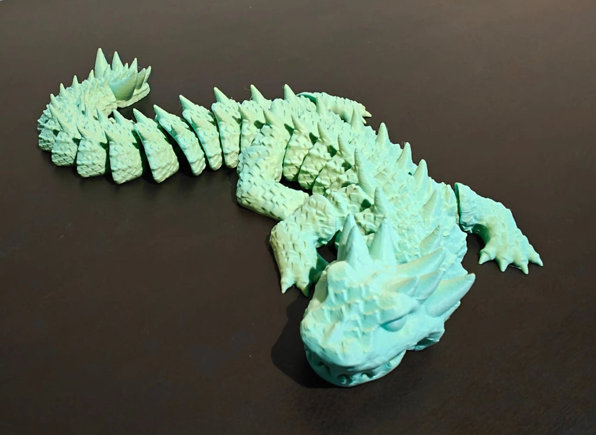 DRAGONIX - "Raimo" Fidget krokotiili 30 cm - PRINT NORDICA